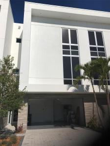 1731 NW 40th Dr, Boca Raton, Florida 33431, USA