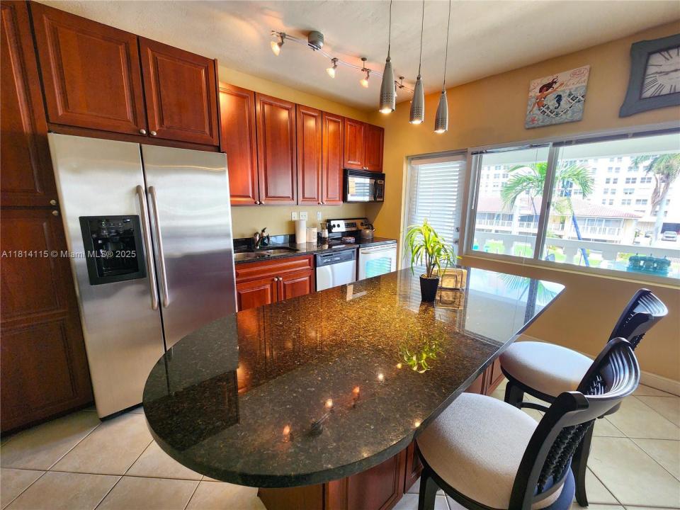 2881 NE 32nd St 320, Fort Lauderdale, Флорида 33306, Соединенные Штаты