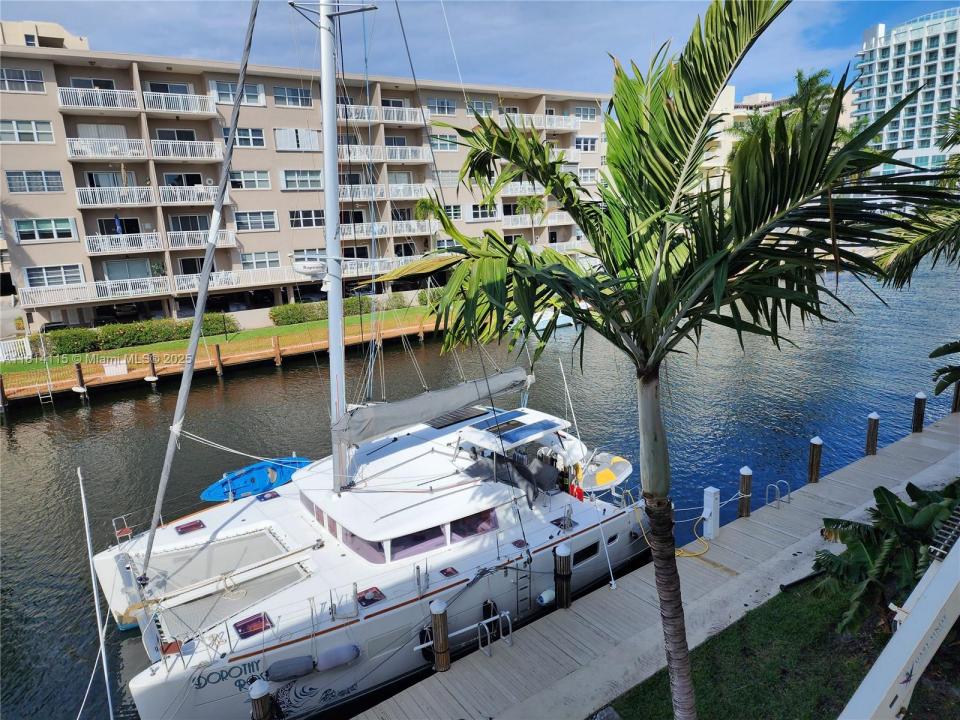 2881 NE 32nd St 320, Fort Lauderdale, Флорида 33306, Соединенные Штаты