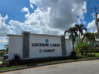 4820 W Lucerne Lakes Blvd W 305, Lake Worth, Florida 33467, USA