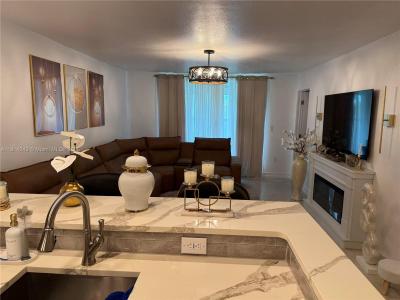 7100 NW 17th St 404, Plantation, Florida 33313, USA