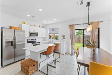 11755 SW 246th Ter, Homestead, Florida 33032, USA