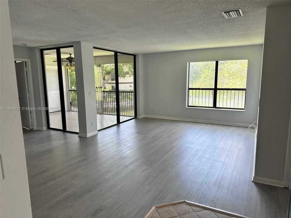 2526 N Carambola Cir N 1821, Coconut Creek, Floride 33066, États-Unis