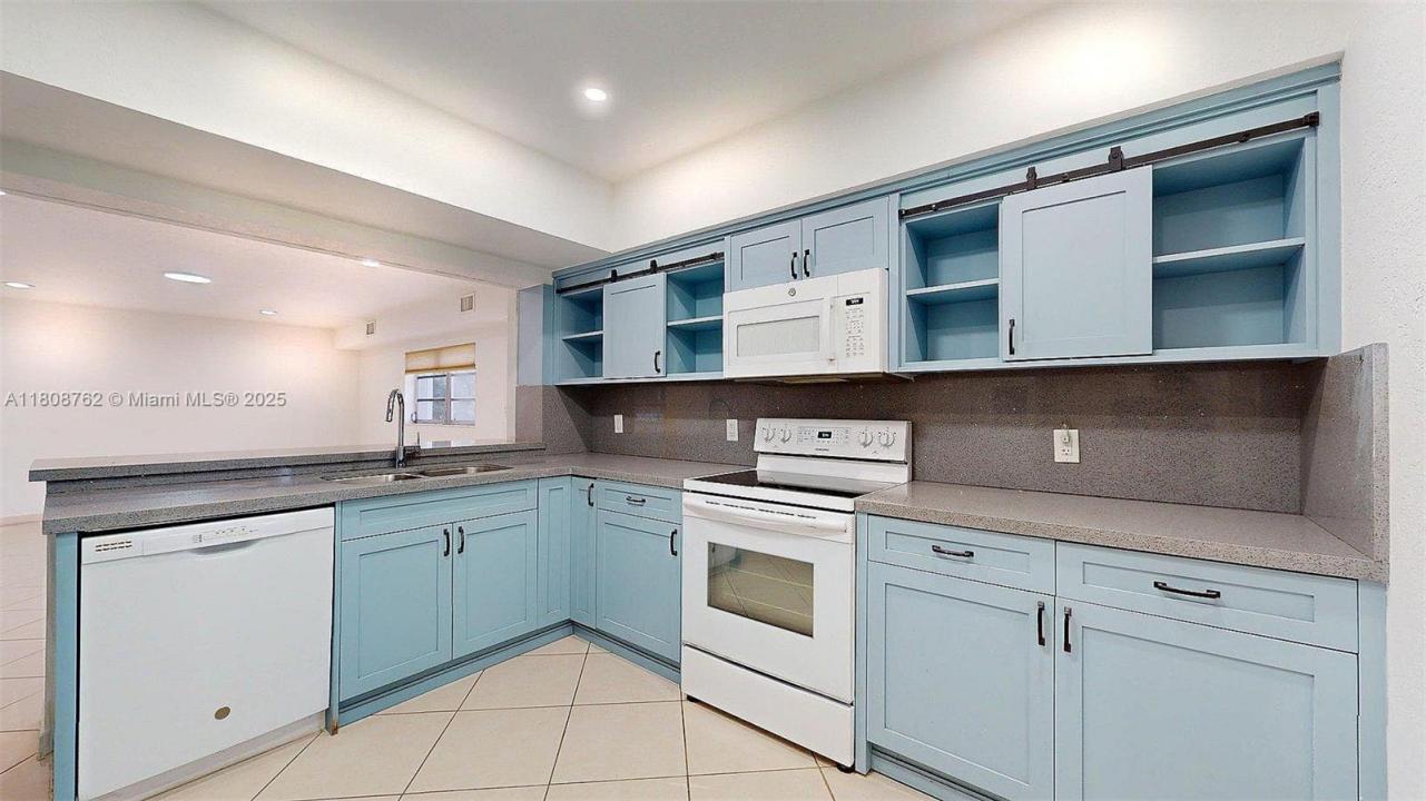 275 W 63rd St, Hialeah, Floride 33012, États-Unis