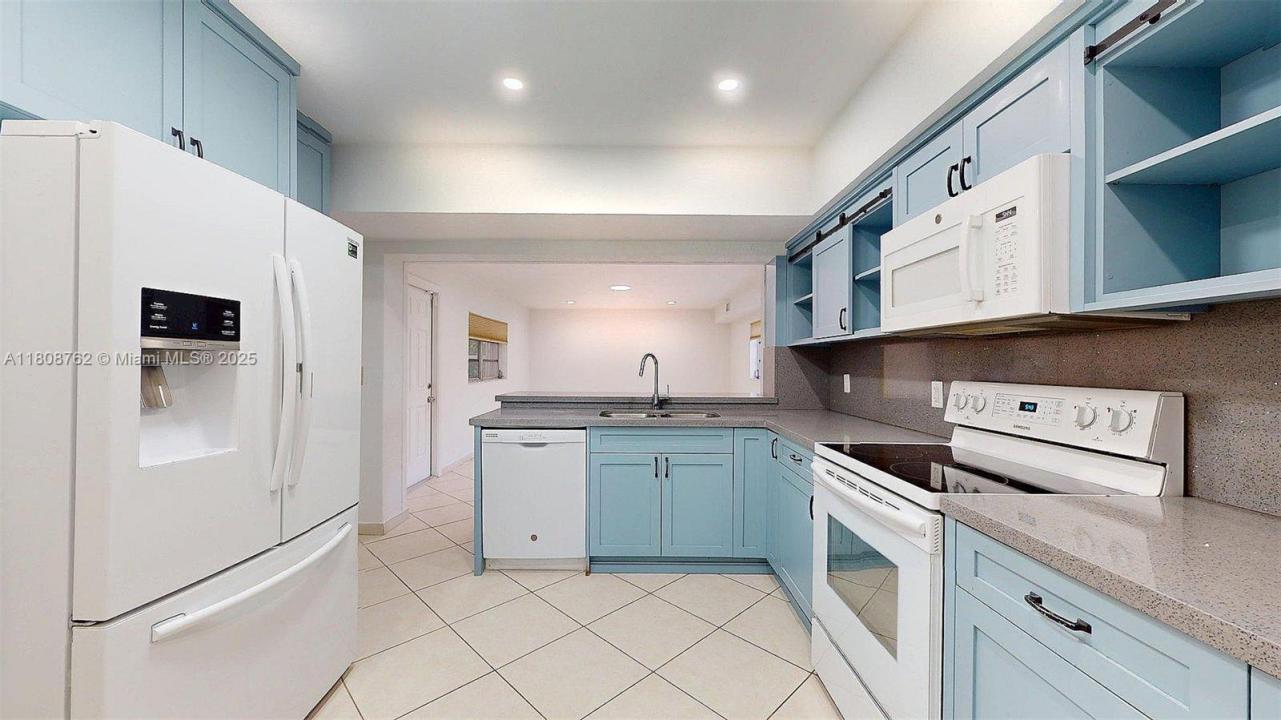 275 W 63rd St, Hialeah, Floride 33012, États-Unis
