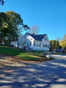 25 Thomas Street, North Kingstown, RI 02852, USA