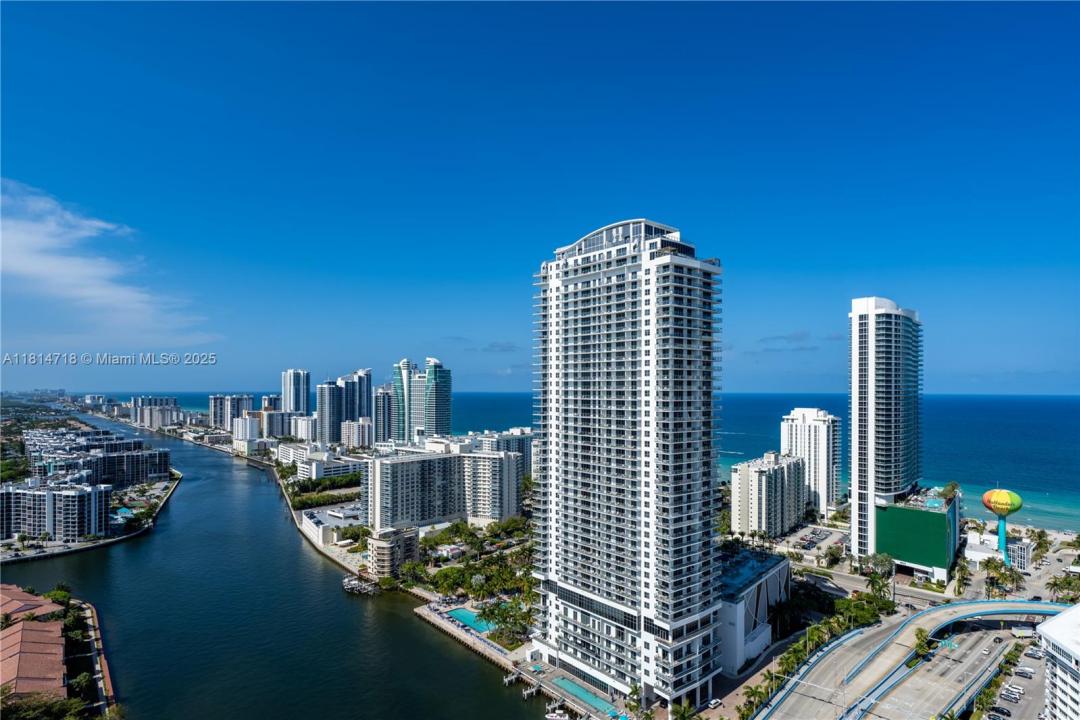 2602 E Hallandale Beach Blvd R2004, Hallandale Beach, Florida 33009, Amerika Birleşik Devletleri