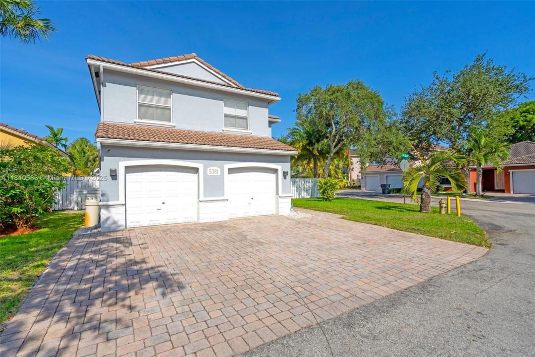 5381 SW 38th Way, Hollywood, 佛罗里达州 33312, 美国