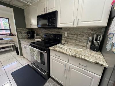7401 NW 16th St 307, Plantation, Florida 33313, USA