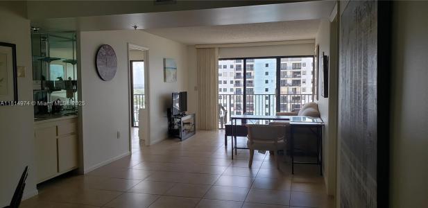 1201 S Ocean Dr 2107S, Hollywood, Florida 33019, USA