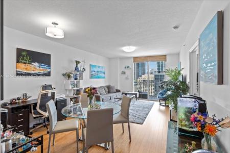 1250 S Miami Ave 2208, Miami, Florida 33130, USA