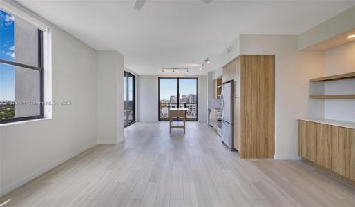 555 NE 8th St 1302, Fort Lauderdale, Florida 33304, USA