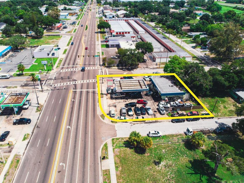 3334 S 15th, St Petersburg, Florida 33127, Stati Uniti