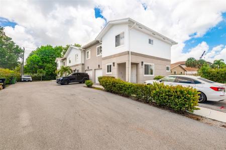813 NW 3rd Ave, Fort Lauderdale, Florida 33311, USA