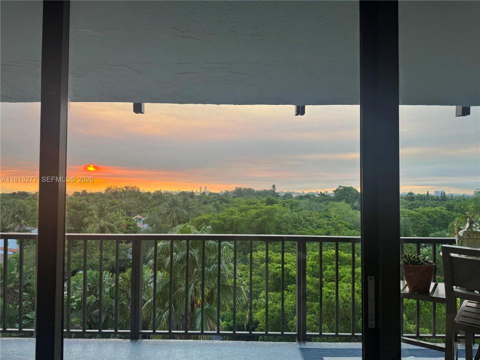 5701 Biscayne Blvd 701, Miami, Florida 33137, USA