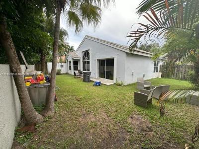 9343 Tango Ter, Boca Raton, Florida 33496, USA