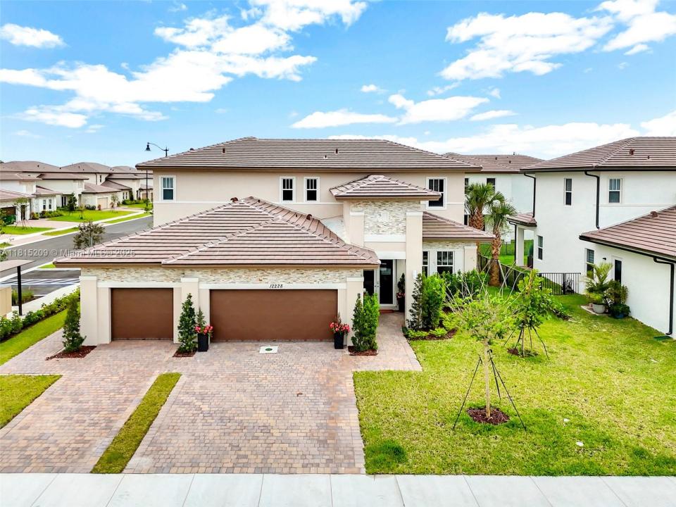 12228 SW 43rd St 12228, Davie, Флорида 33330, Соединенные Штаты