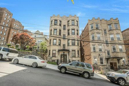 20 Locust Hill Avenue, Yonkers, Nowy Jork 10701, USA