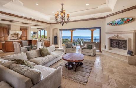 Obelisco Circle, Carlsbad, California 92009