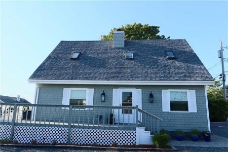 18 Warren Avenue, Middletown, RI 02842, USA