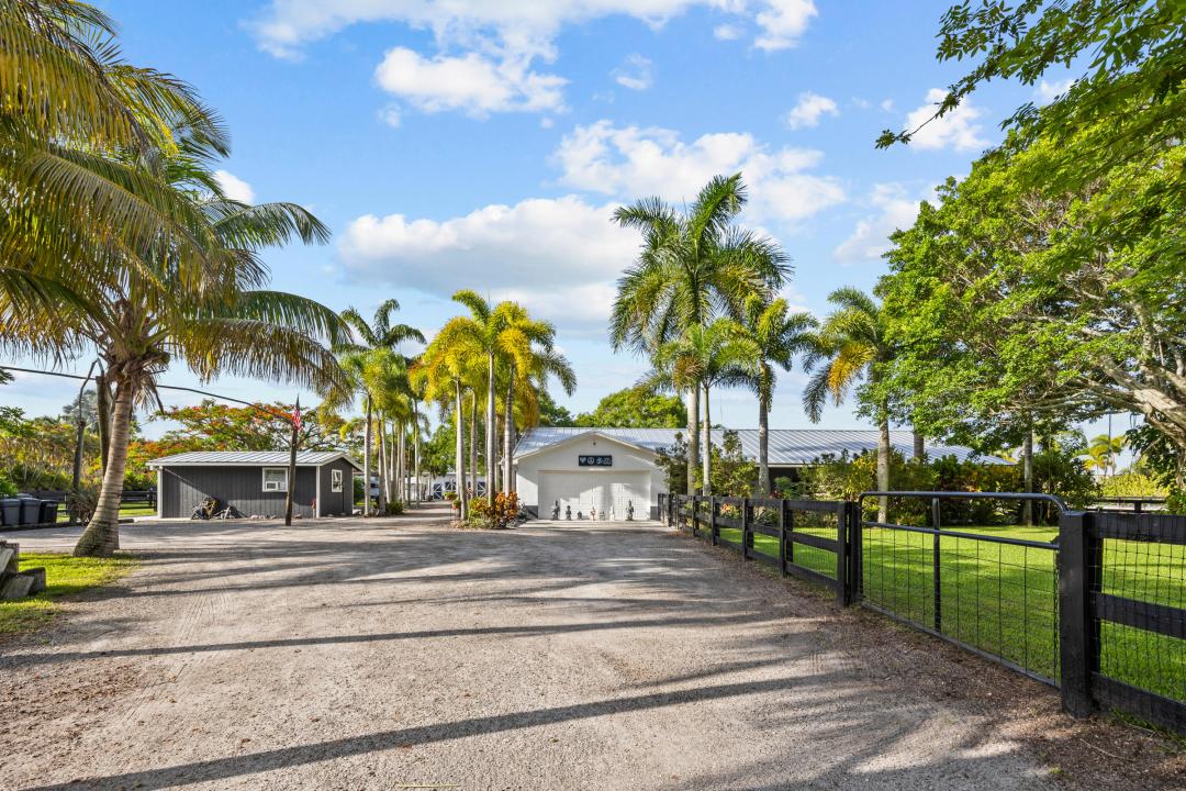 10782 58th Road S, Lake Worth, Florida 33449