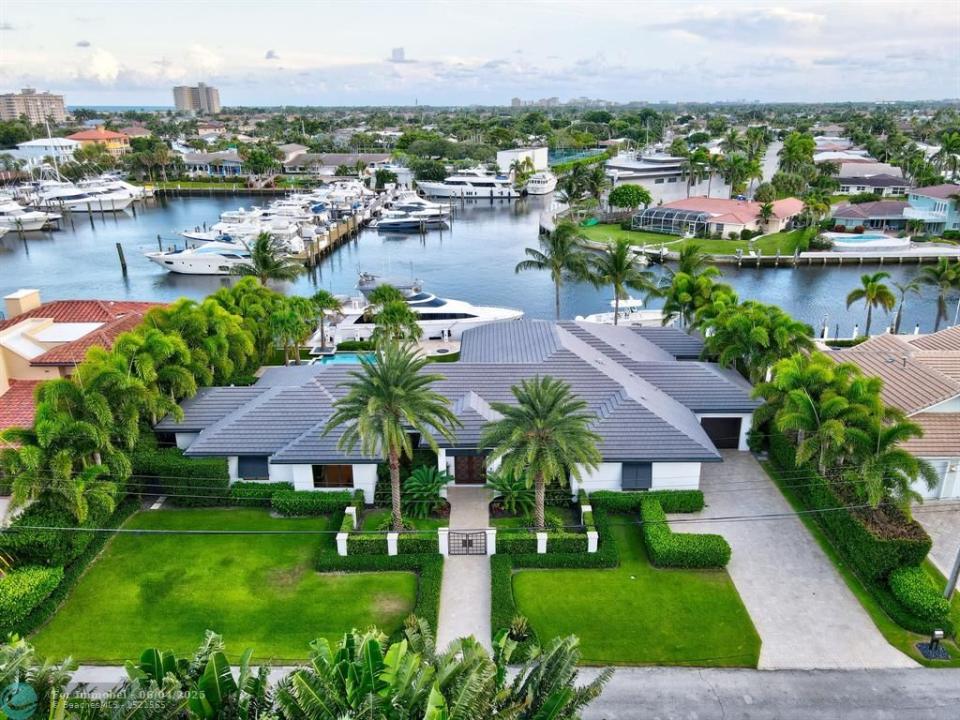 2840 NE 44th St, Lighthouse Point, Florida 33064
