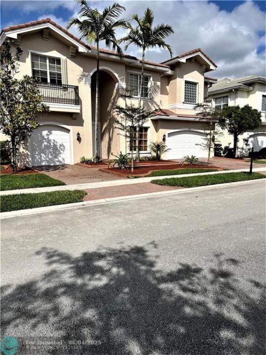 17989 SW 54th St, Sunset Falls, Miramar, Florida 33029, USA