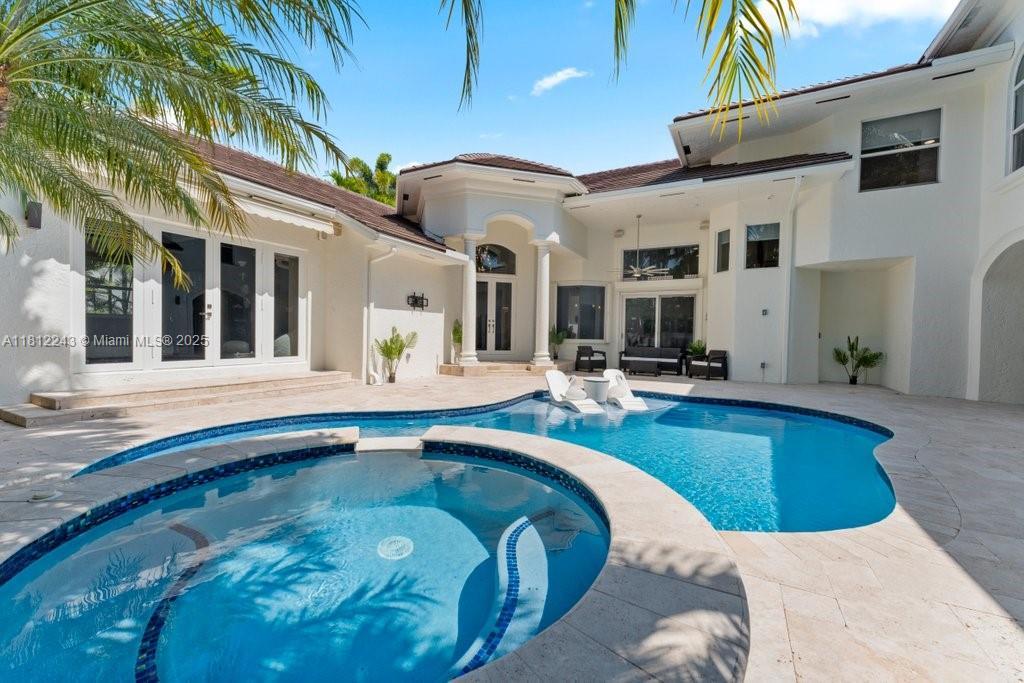 127 Swan Ave, Plantation, Florida 33324