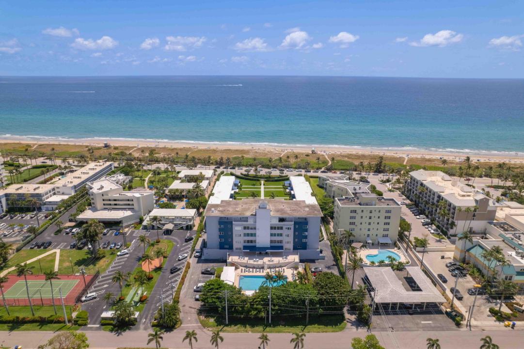 120 N Ocean Boulevard 307, GROSVENOR HOUSE, Delray Beach, Florida 33483