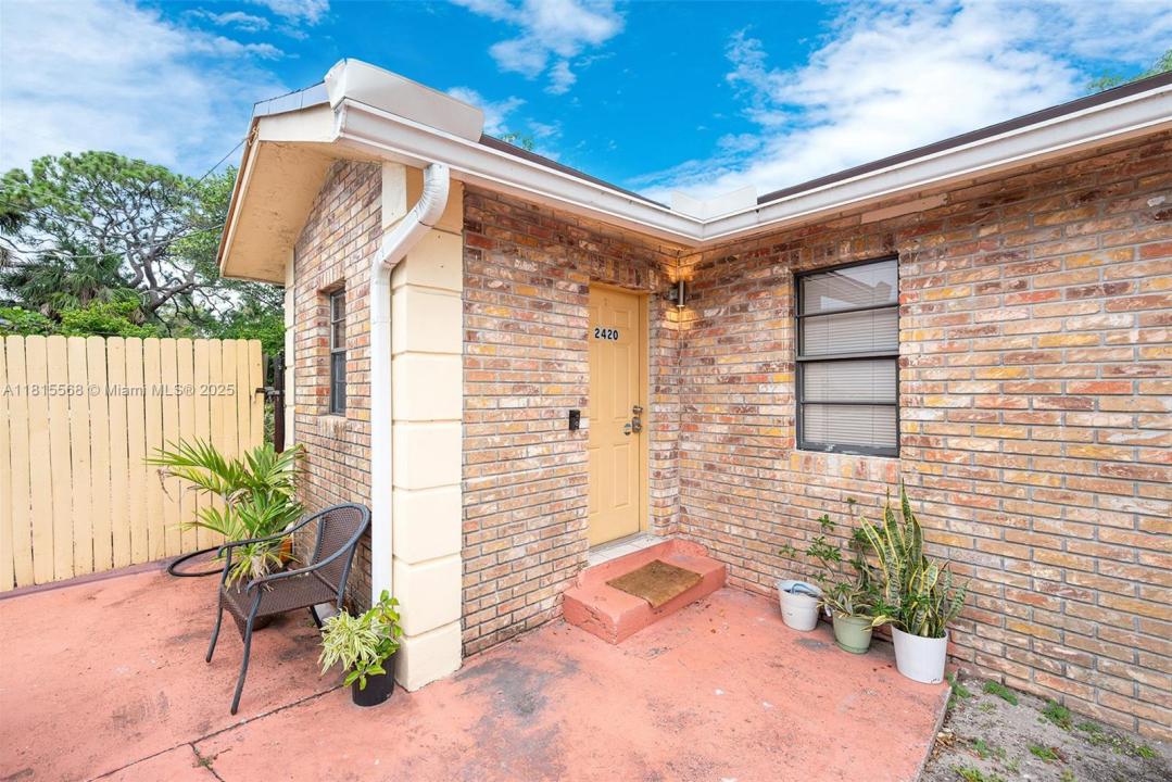 2420 NW 22nd Rd 0, Fort Lauderdale, Florida 33311