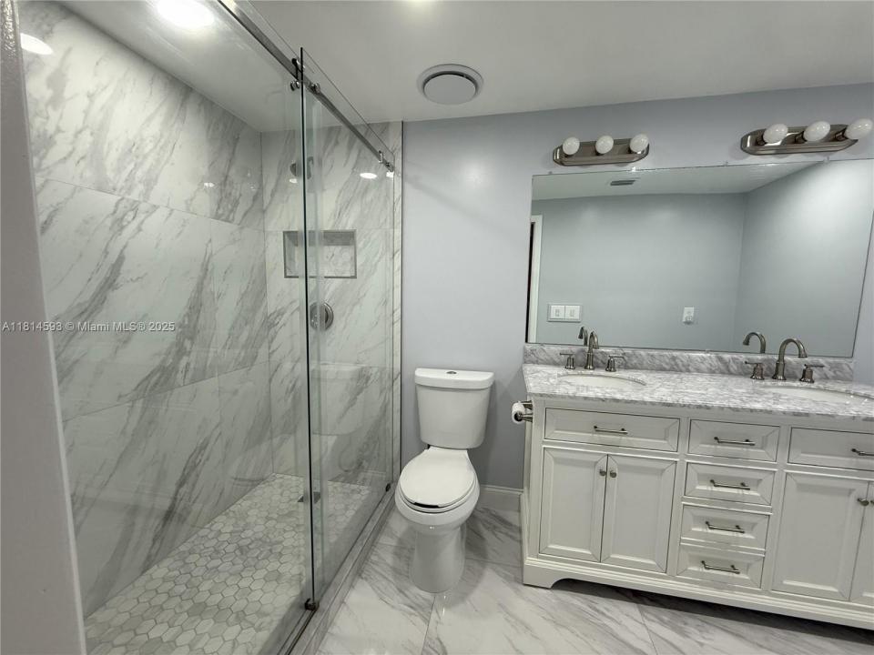 5416 Eagle Lake Dr 4, Palm Beach Gardens, فلوريدا 33418, الولايات المتحدة