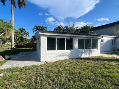 17690 NE 19th Ave 0, North Miami Beach, Florida 33162, USA