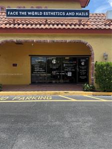 8759 NW 50th St 8, Lauderhill, Florida 33351, USA