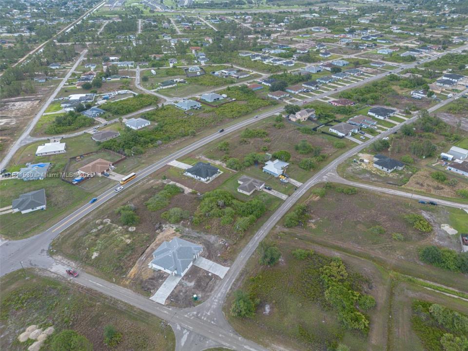 842 844 ALABAMA RD S, Lehigh Acres, Florida 33974, Amerika Birleşik Devletleri