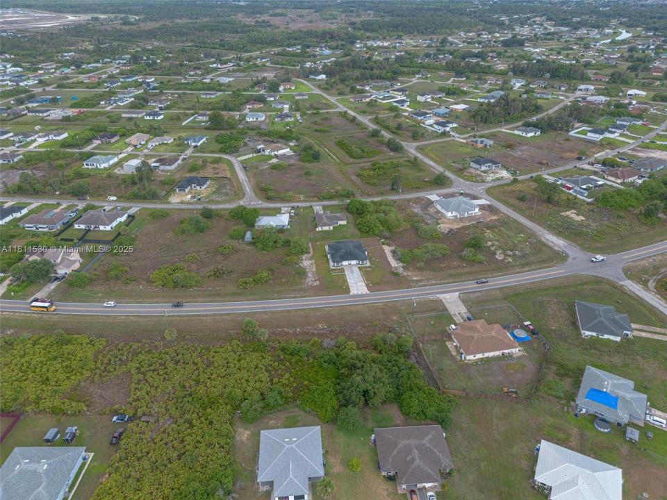 842 844 ALABAMA RD S, Lehigh Acres, Florida 33974, Amerika Birleşik Devletleri