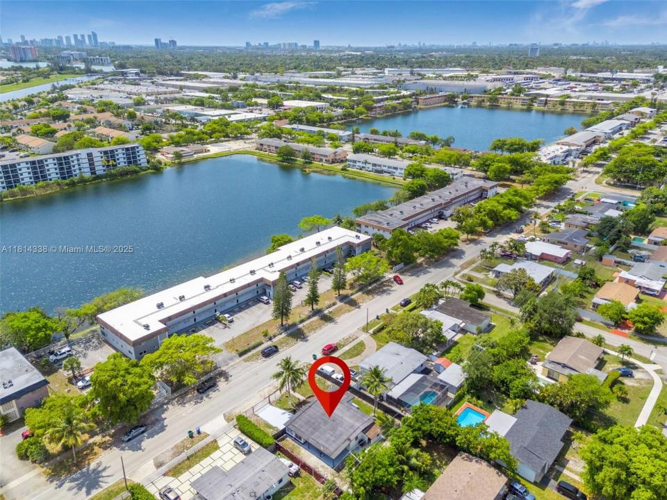 19330 NE 2nd Ave, Miami, Florida 33179, Amerika Birleşik Devletleri