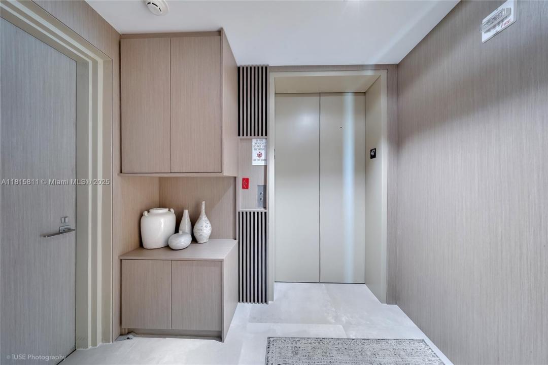 650 NE 32nd St 4701, Miami, フロリダ 33137, アメリカ合衆国