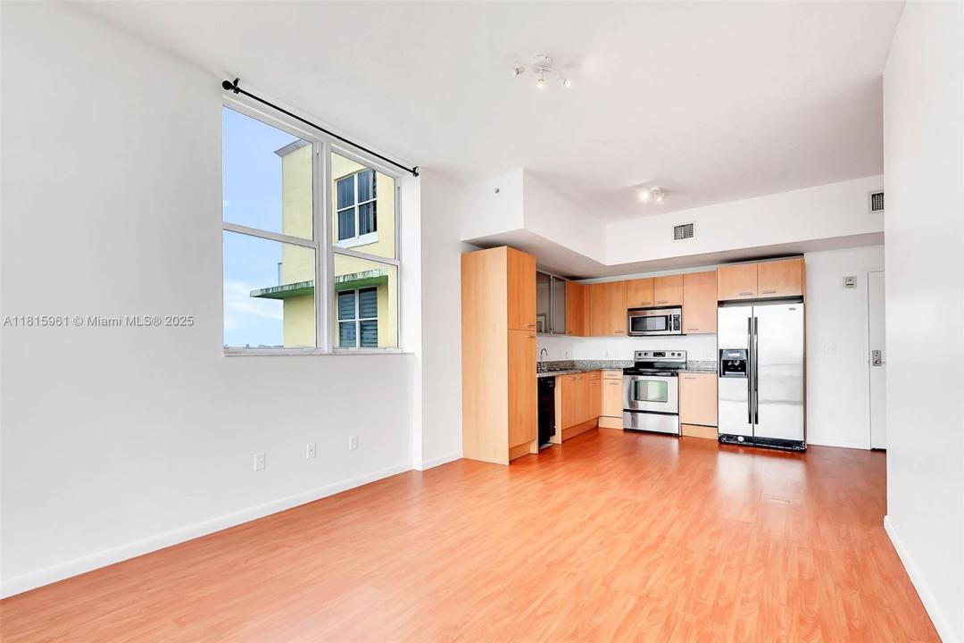 1350 NW 8th Ct B1-6, Miami, Floryda 33136, USA
