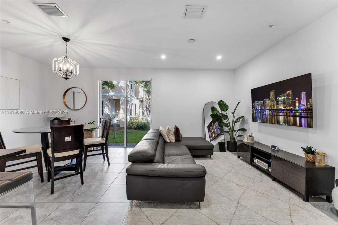 134 SE 28th Ter 10, Homestead, Floride 33033, États-Unis