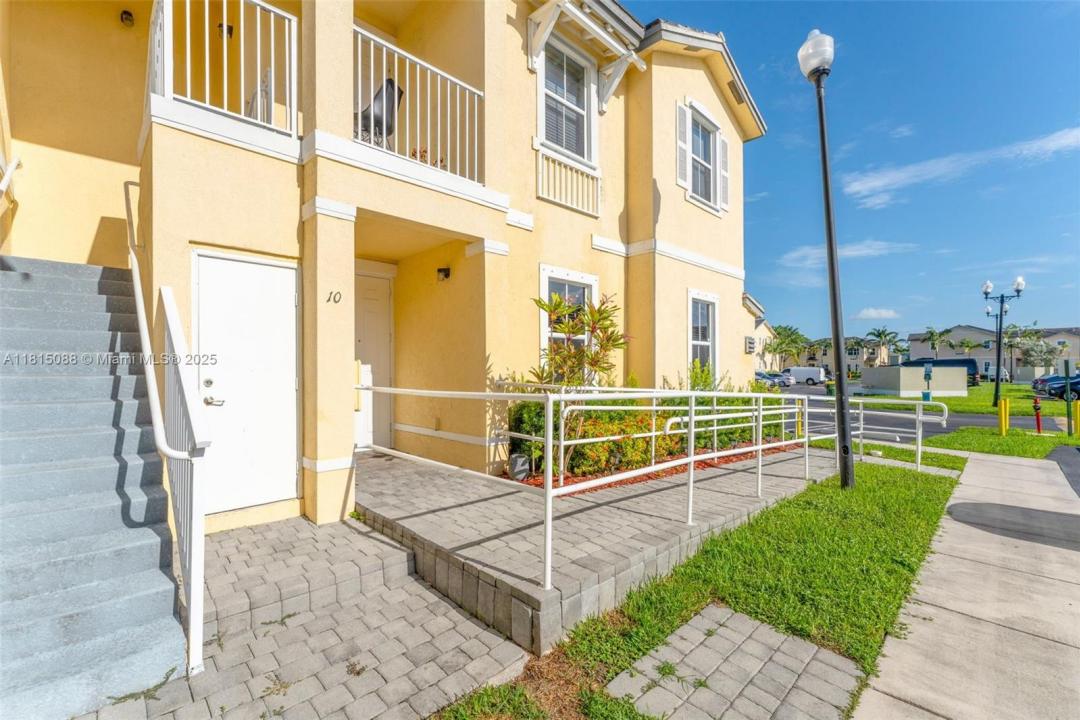 134 SE 28th Ter 10, Homestead, Floride 33033, États-Unis