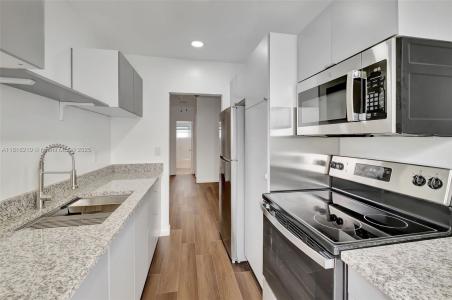 1334 Euclid Ave 8, Miami Beach, Florida 33139, USA