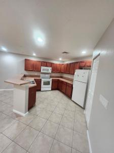 6541 Adriatic Way, Greenacres, Florida 33413
