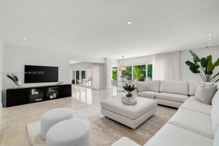 7155 Los Pinos Blvd, Coral Gables, Florida 33143