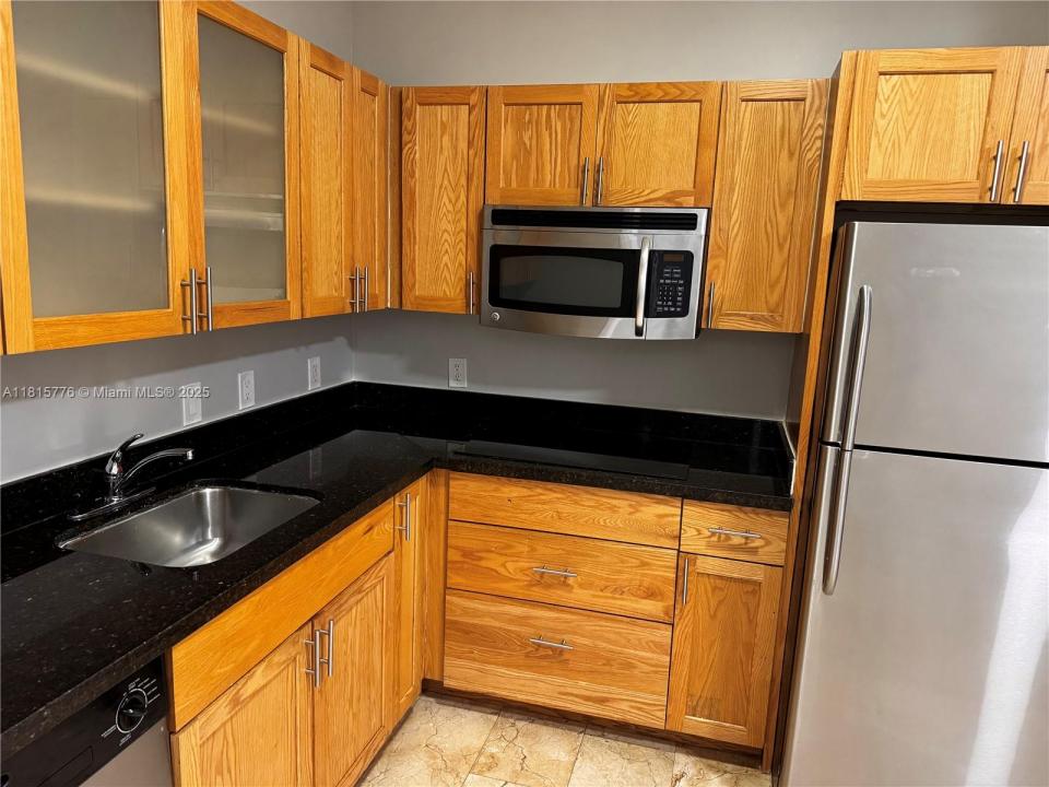 1750 NW 107th Ave M410, Sweetwater, Florida 33172