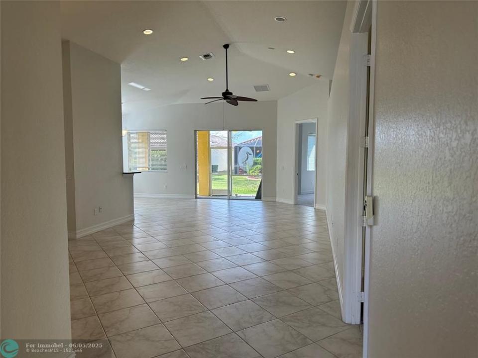 6204 Thames Place, Woodfield, Vero Beach, Florida 32966