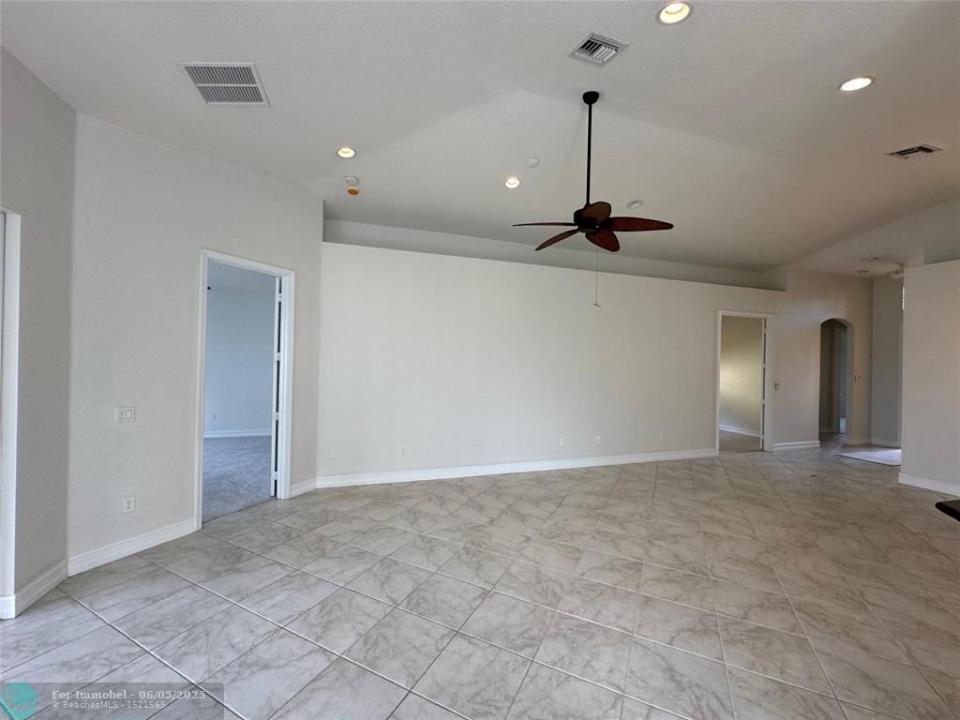 6204 Thames Place, Woodfield, Vero Beach, Florida 32966
