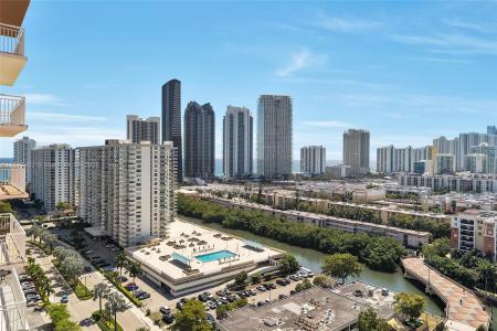 251 174th St 2115, Sunny Isles Beach, Florida 33160, USA