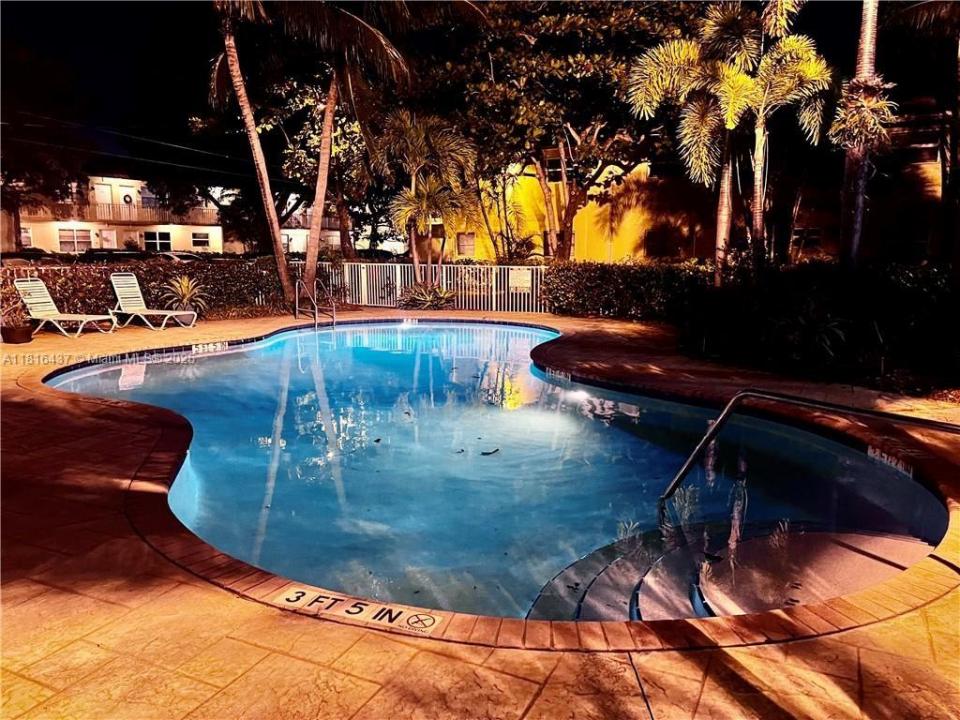 2607 NE 8th Ave 19, Wilton Manors, Florida 33334, Estados Unidos