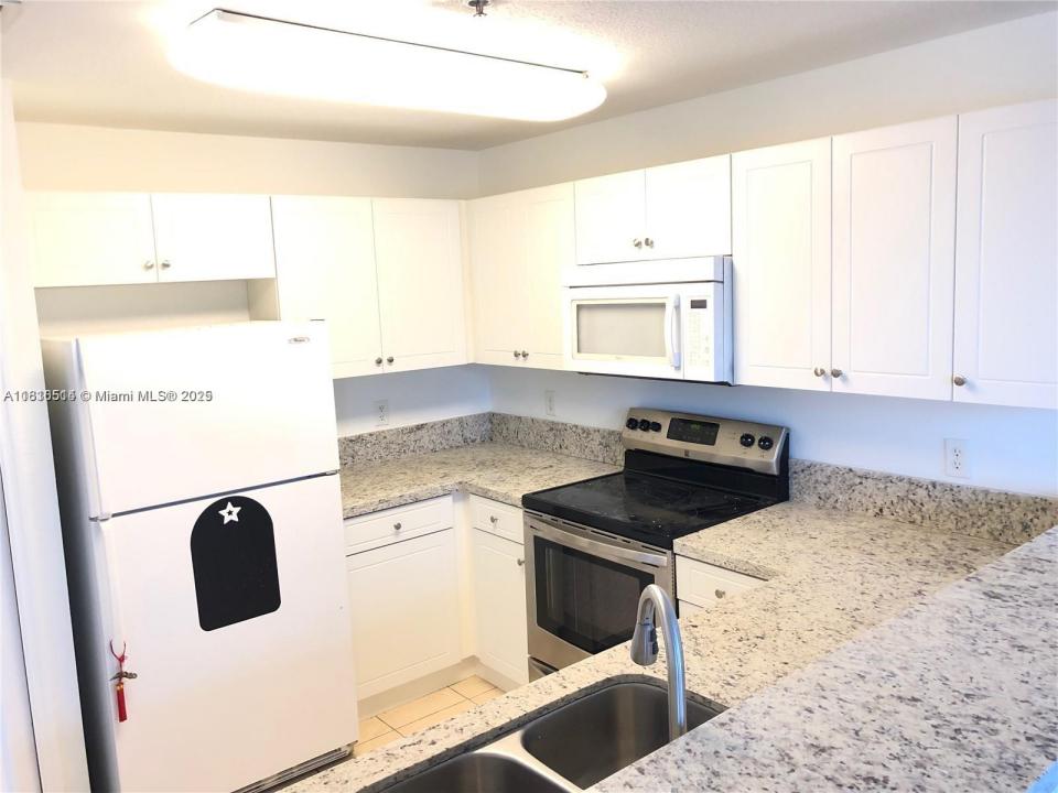 11001 NW 83rd St 208, Doral, Floride 33178, États-Unis