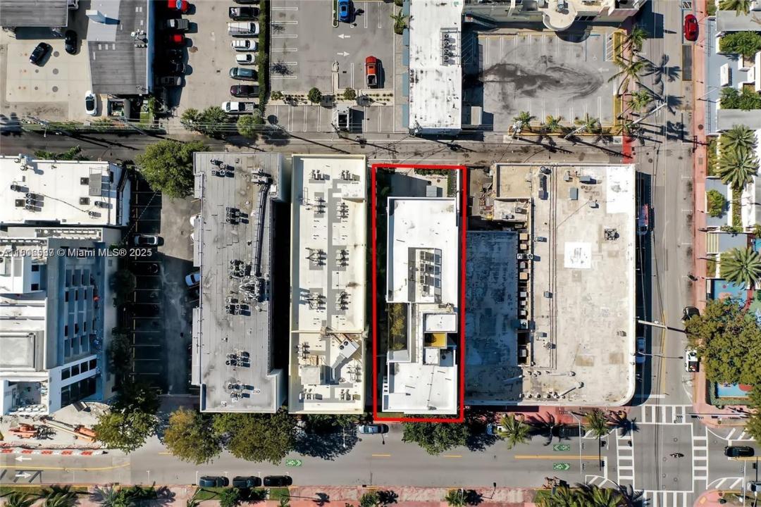 538 Meridian Ave, Miami Beach, Флорида 33139, Соединенные Штаты